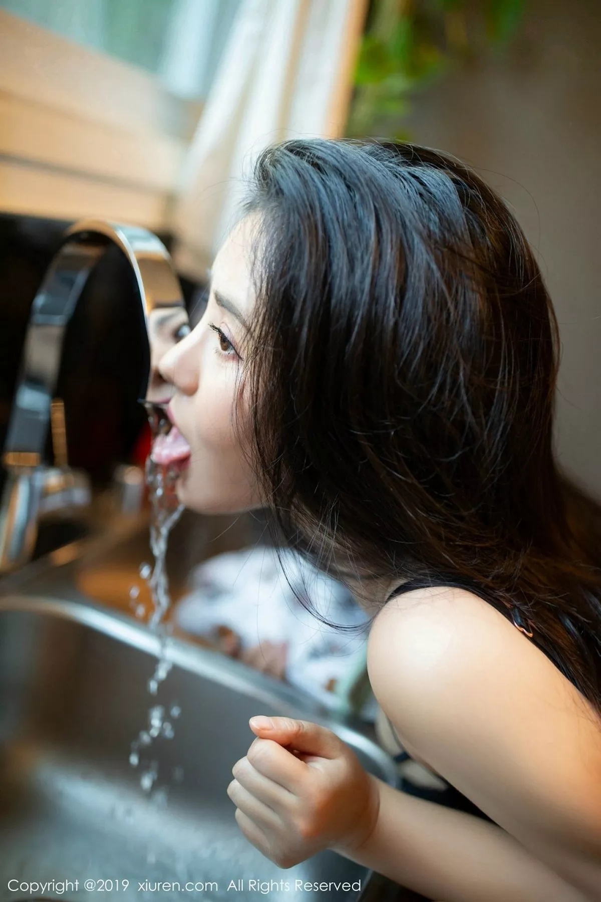 [XiuRen秀人网]第1387期玛鲁娜写真-秀人资源网